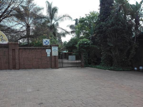 Waterside Lodge Cc Piet Retief Exterior photo